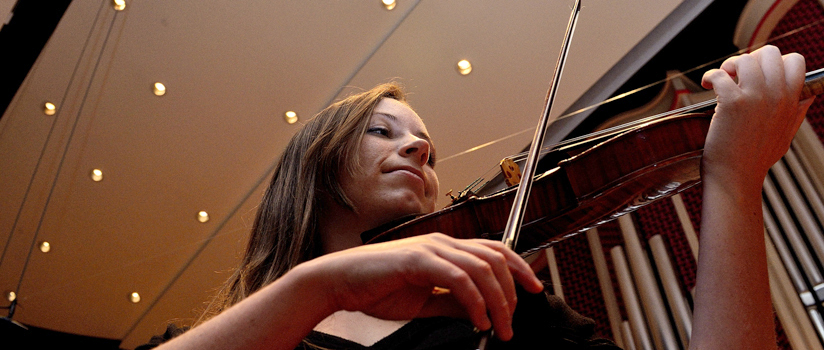 violin student