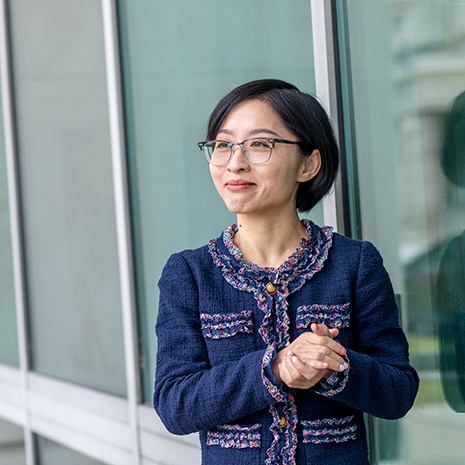 Associate Professor Lucy Yu