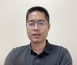 tiejun zhang headshot