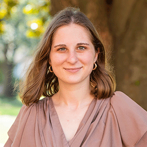 Headshot of Hannah Cambre