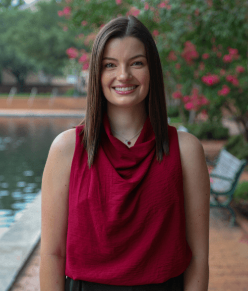 Headshot of Ellie Perkins