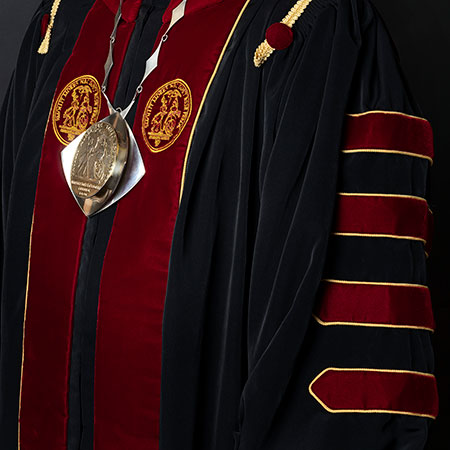 Presidential regalia featuring the university seal and medallian. 
