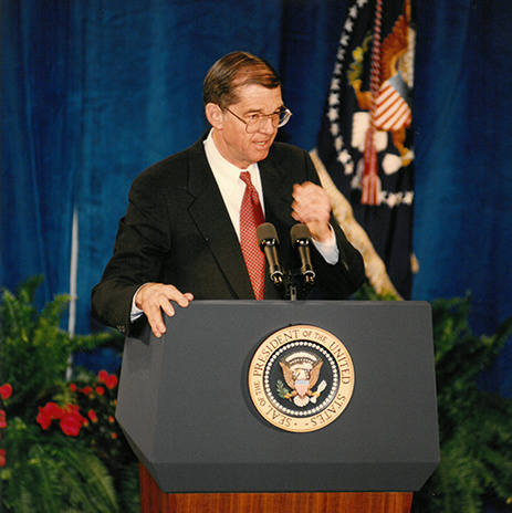 Don Fowler speaks at the presidential podium