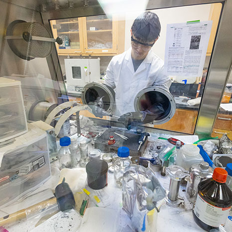 Student working in the Carolina Institute for Battery Innovation