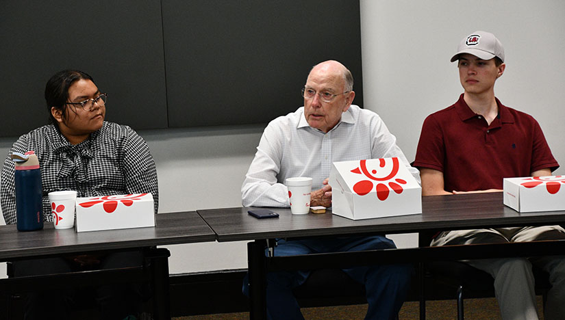 Alum Lewis Caswell during a networking lunch with Summer Start program students. 