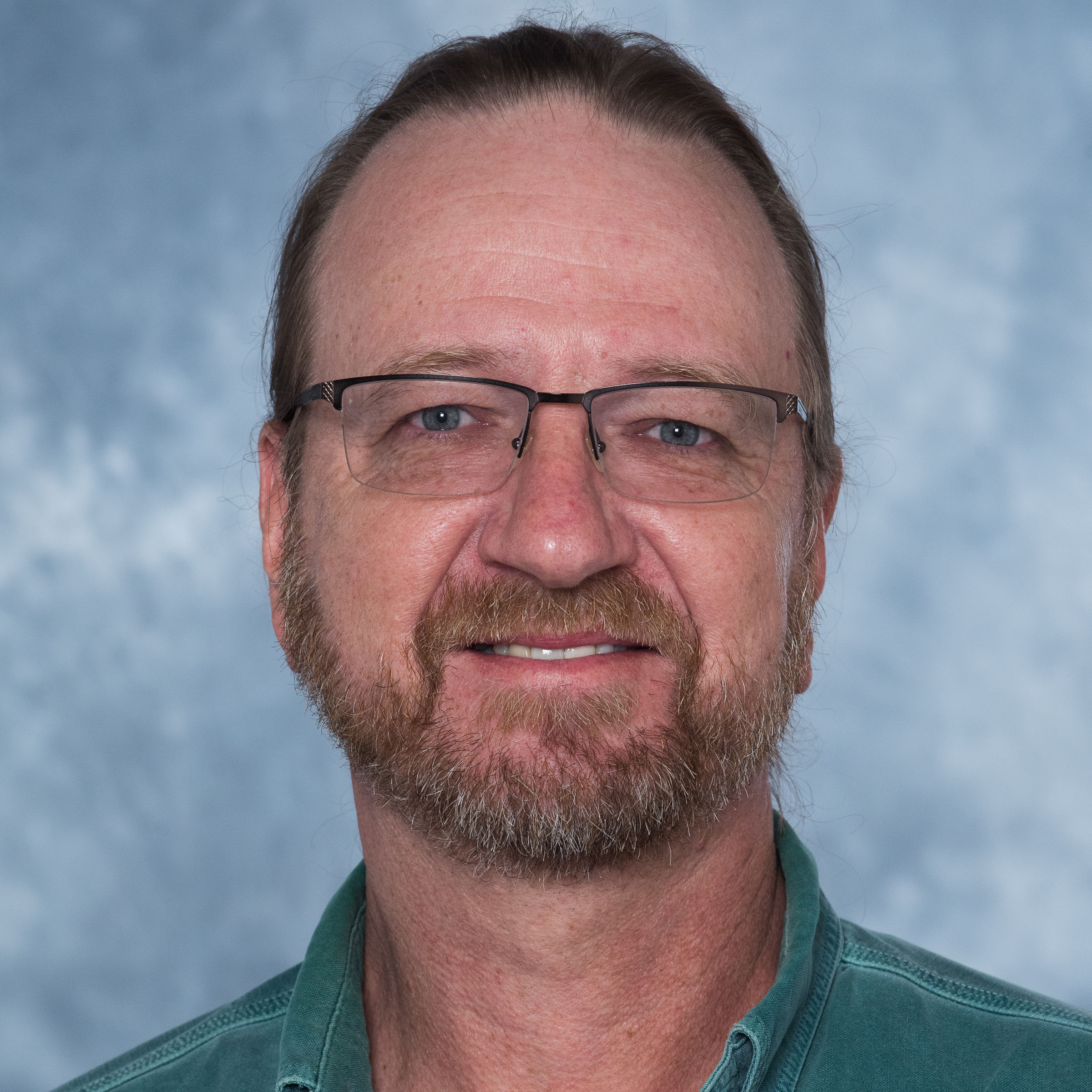 Retiring professor Wilson Smoak
