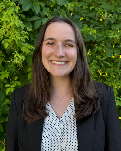 Miranda Borland headshot