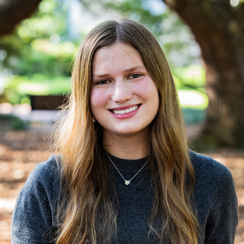 Headshot of Amelia Gibson