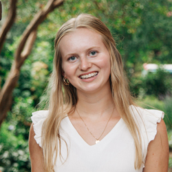 Raegan Feldman headshot
