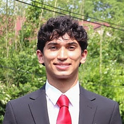 Jainum Jhaveri headshot