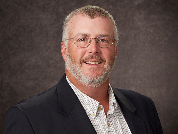 Steve Taylor headshot