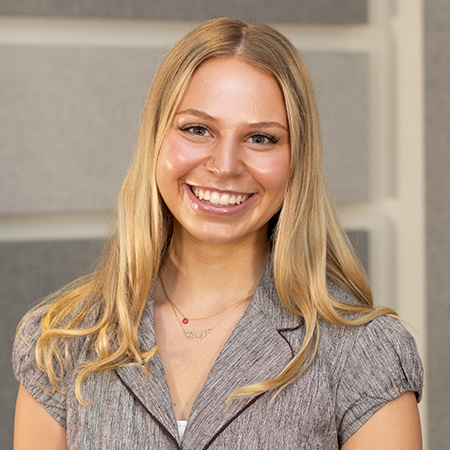 Carly Goldberg headshot