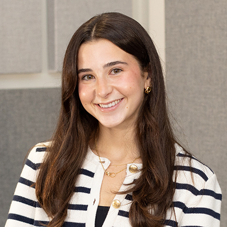 Meadow Motroni headshot