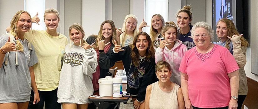 alumni visit classroom 