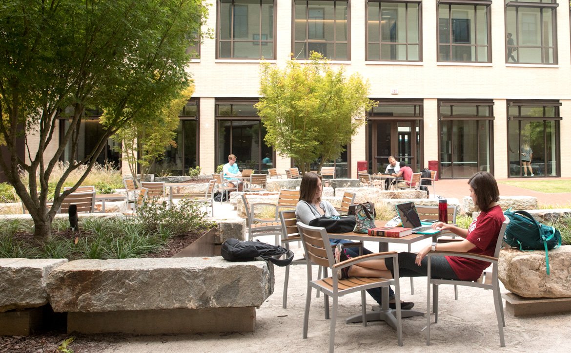 Students studying in the courtyard of the Law School