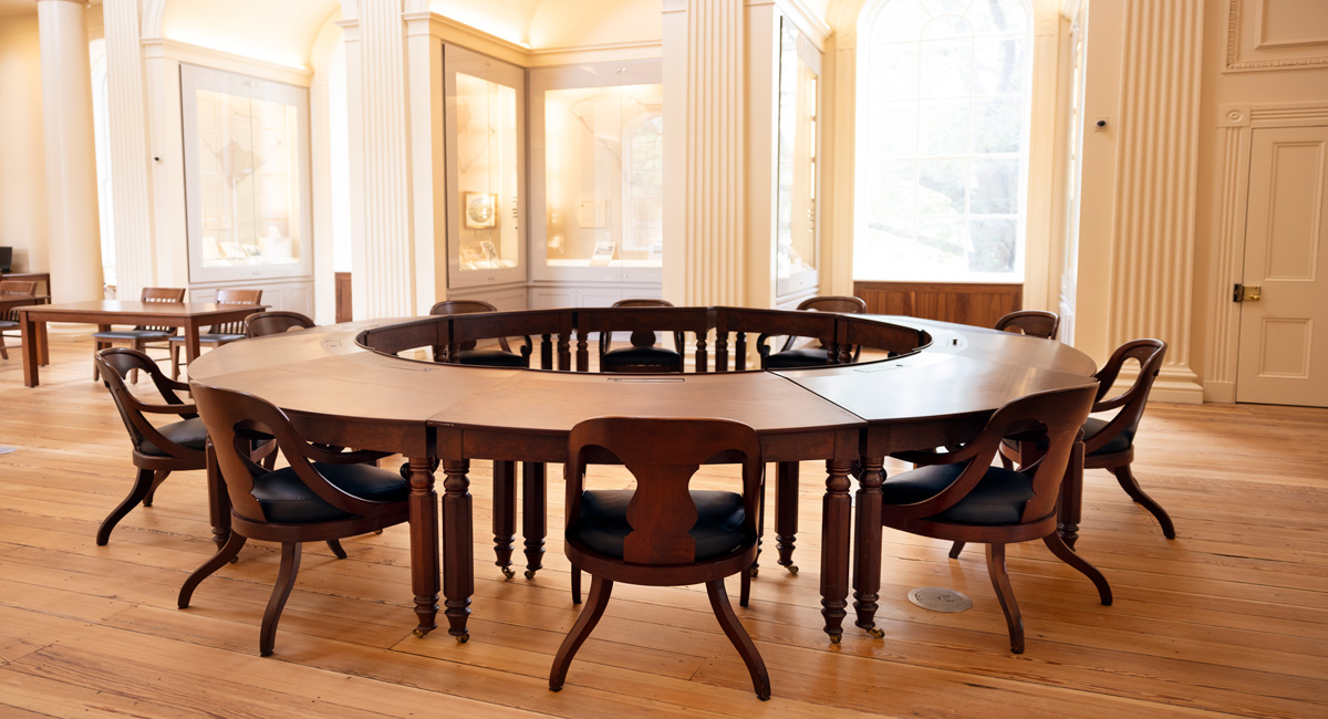 Desks in a circle in the South Caroliniana Library