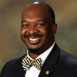 Outstanding Black Alumnus: Akil Ross - UofSC News & Events | University of  South Carolina