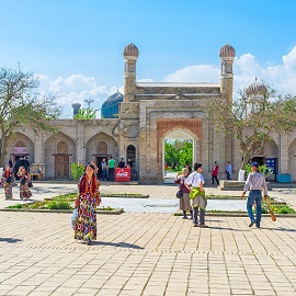 Uzbekistan plaza