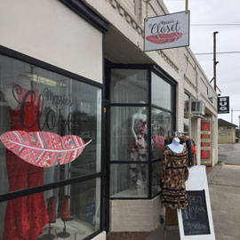 Messie's Closet storefront in West Columbia